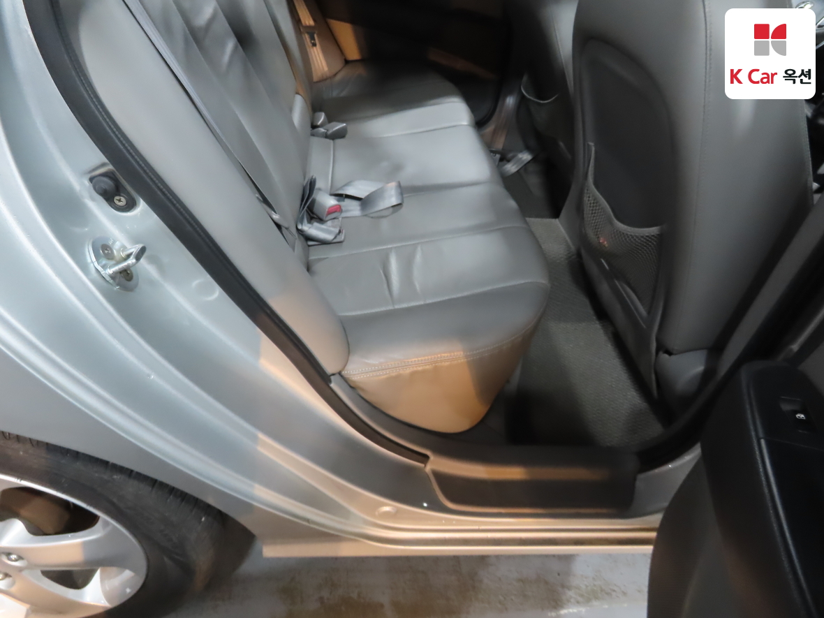 هيونداي إلانترا 2007 - صورة 26