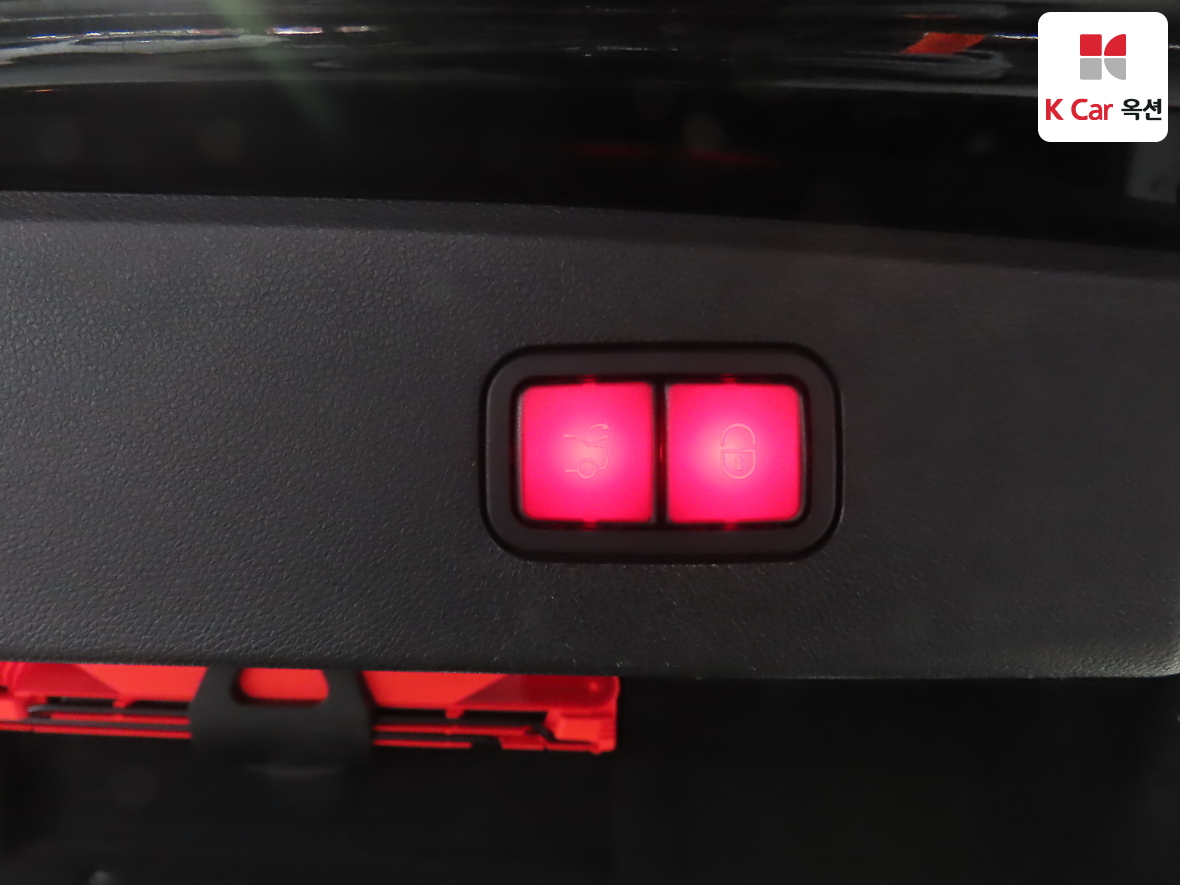 Mercedes-Benz E-Class 2016 - Image 28