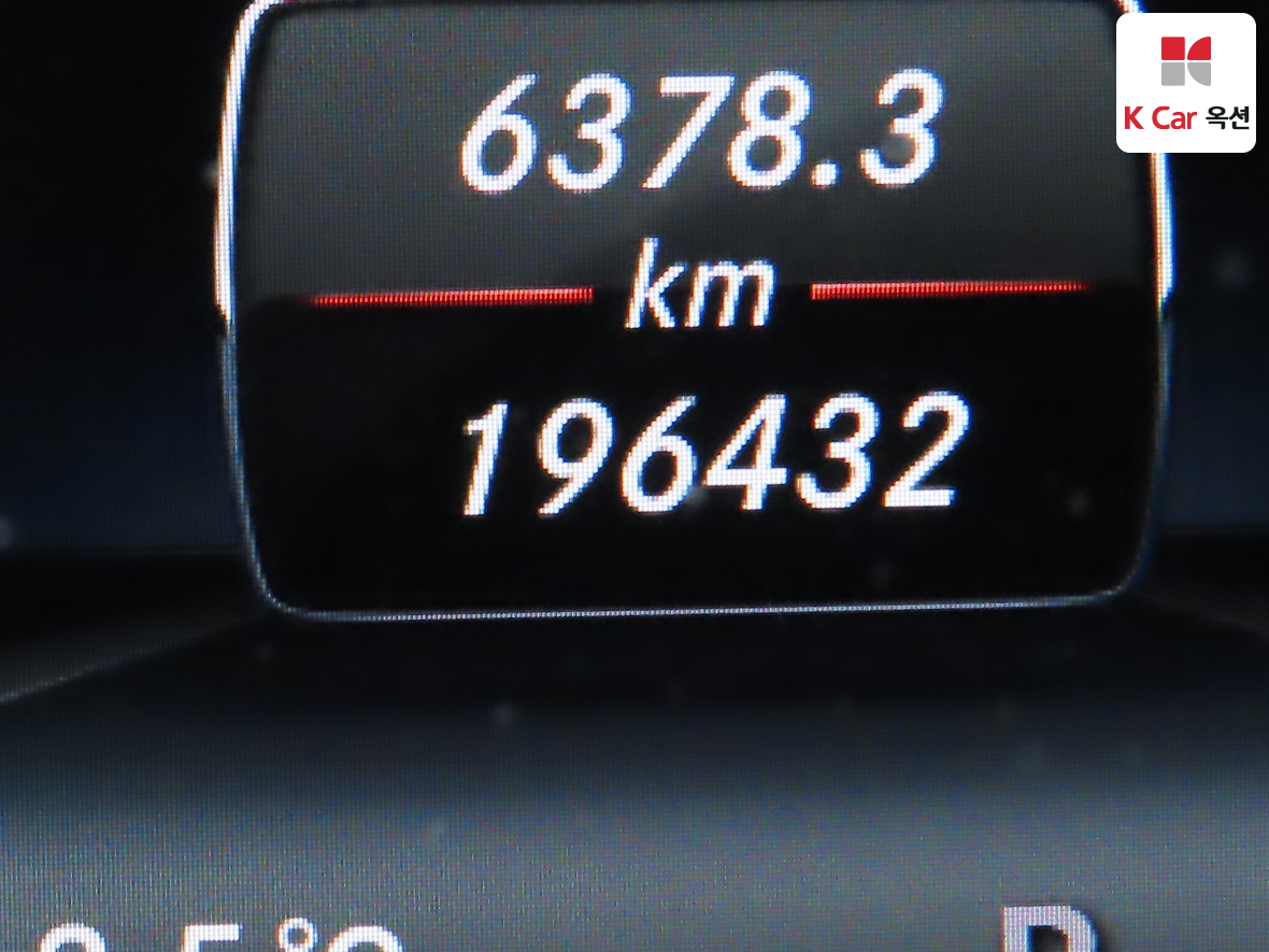 Mercedes-Benz E-Class 2016 - Image 4