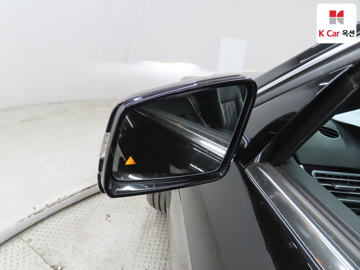 Mercedes-Benz E-Class 2016 - Image 24