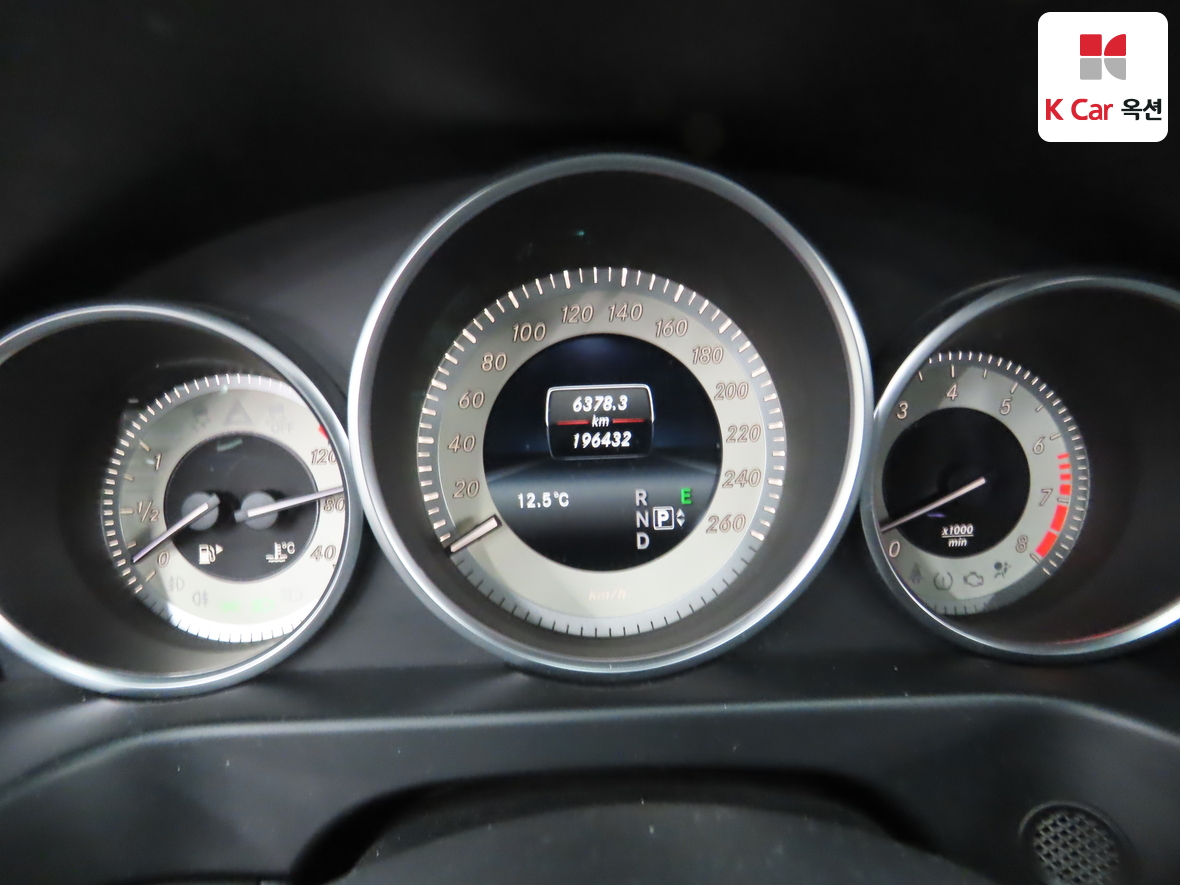 Mercedes-Benz E-Class 2016 - Image 5