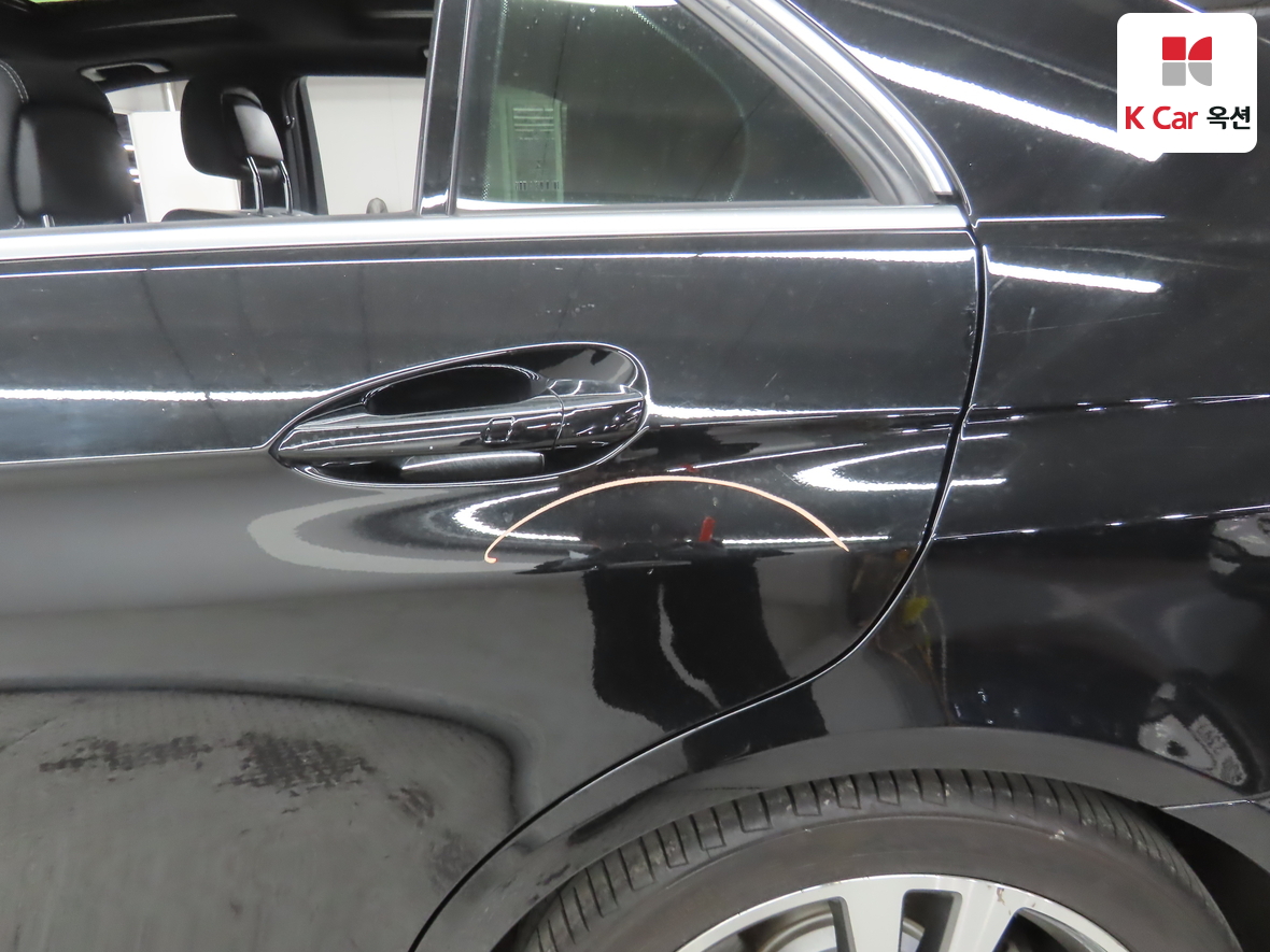 Mercedes-Benz E-Class 2016 - Image 40