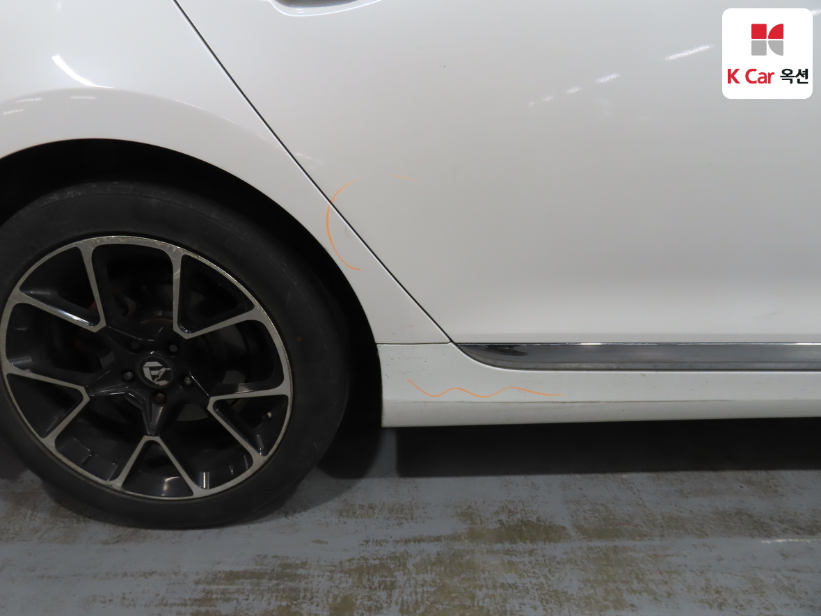 Hyundai AZERA 2015 - Image 43