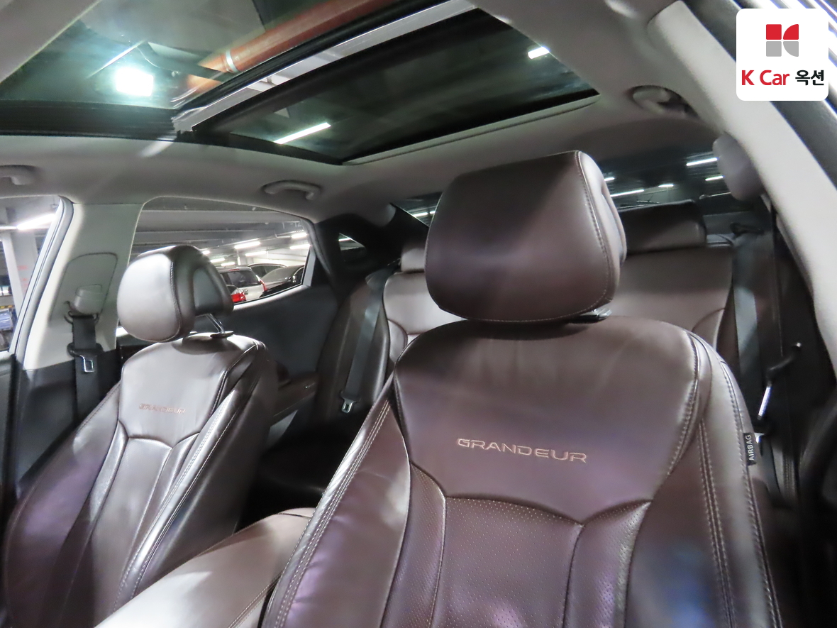 Hyundai AZERA 2015 - Image 19