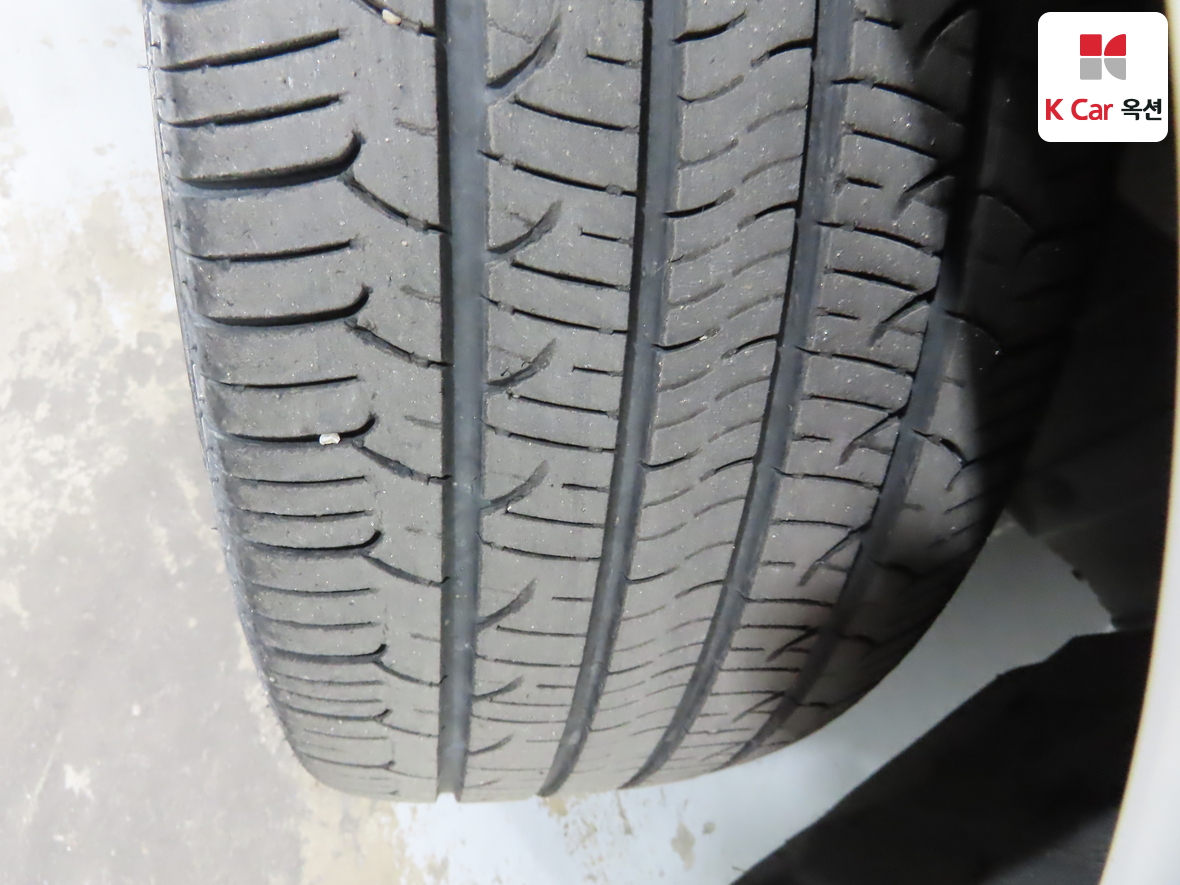 Hyundai AZERA 2015 - Image 33