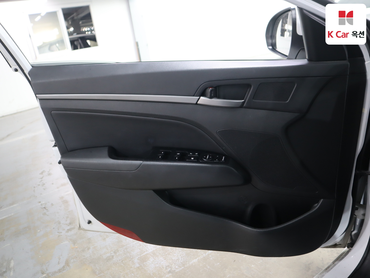 هيونداي إلانترا 2018 - صورة 8