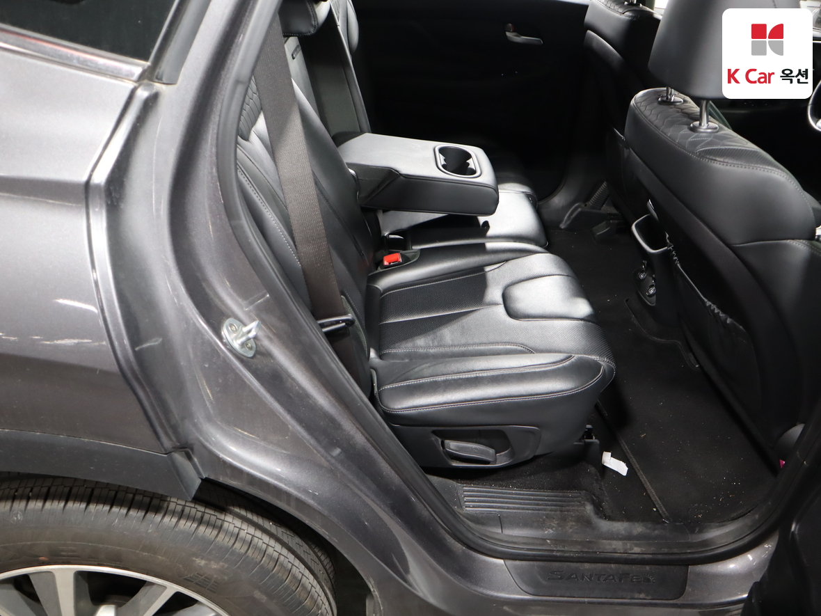 Hyundai Santa Fe 2020 - Image 28