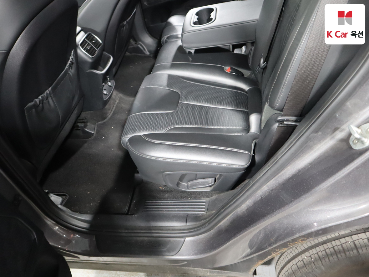 Hyundai Santa Fe 2020 - Image 22