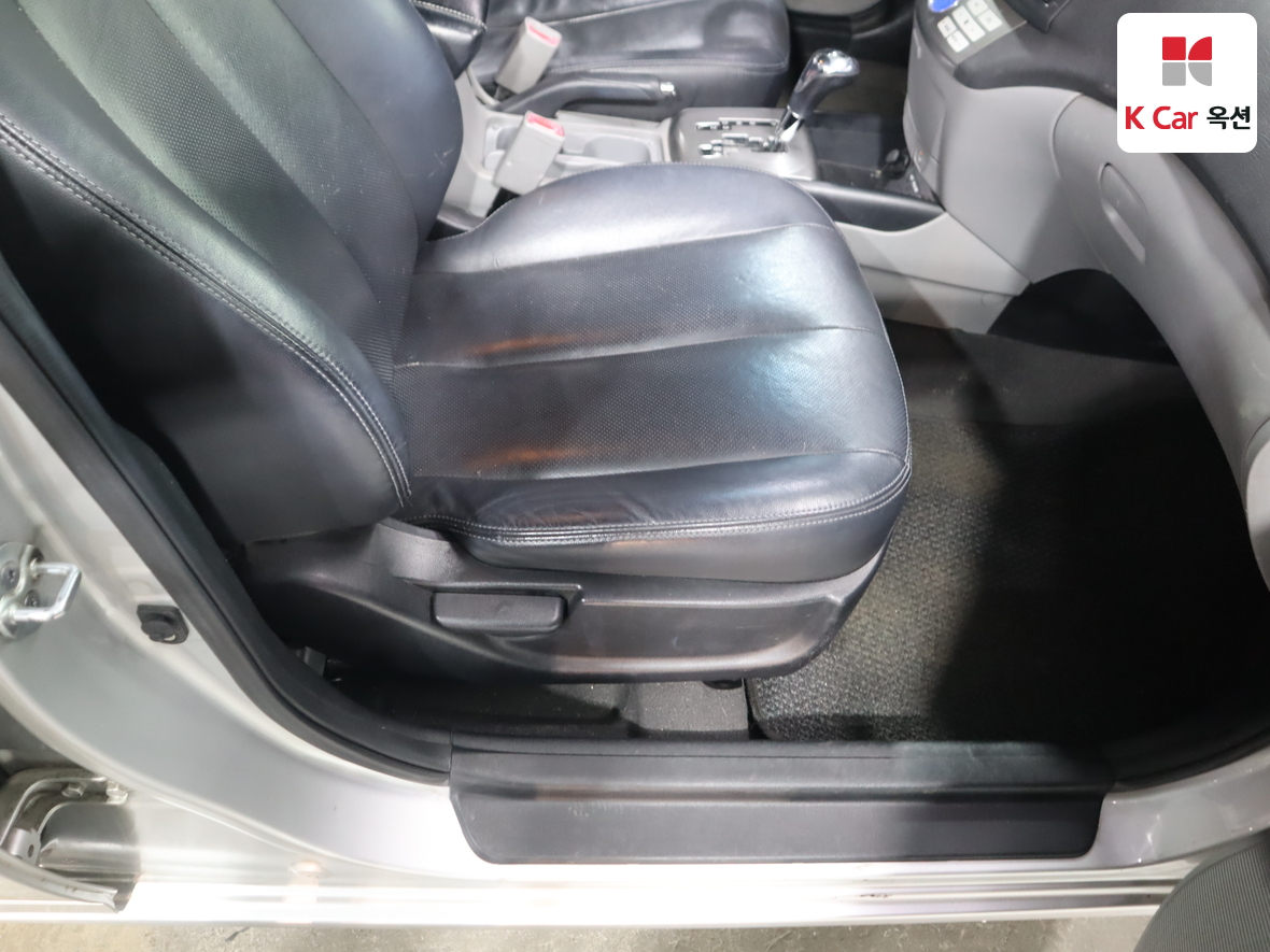 هيونداي إلانترا 2010 - صورة 29