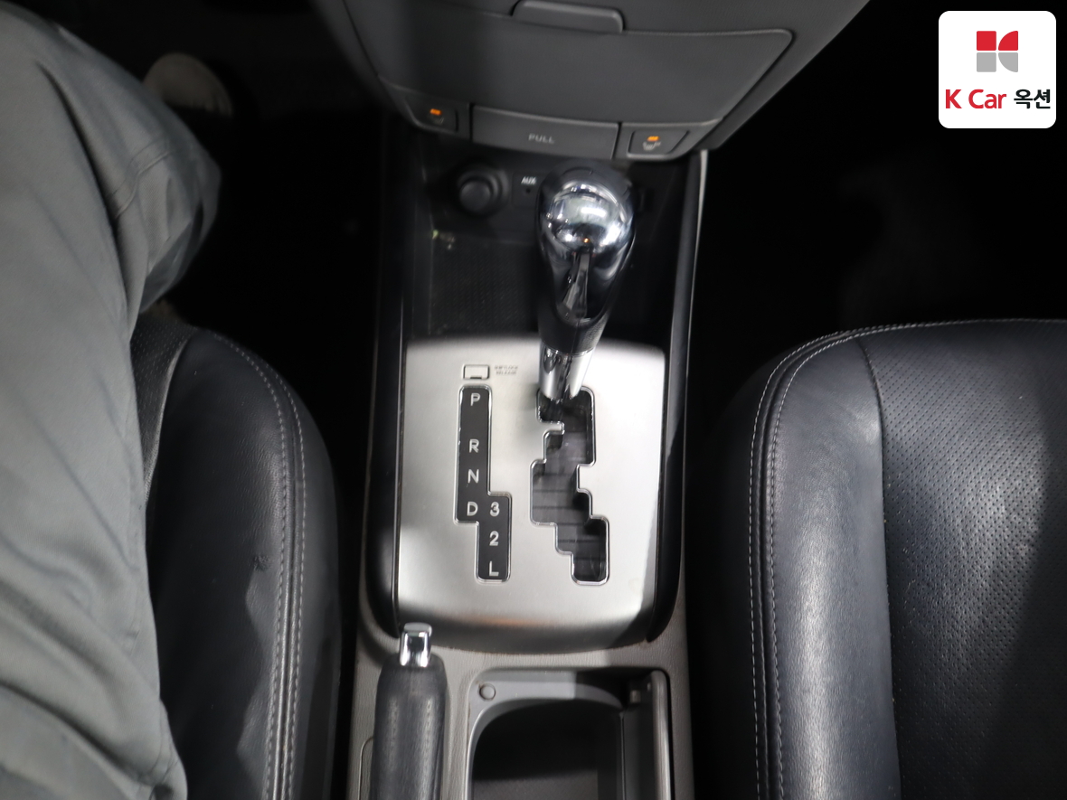 هيونداي إلانترا 2010 - صورة 16