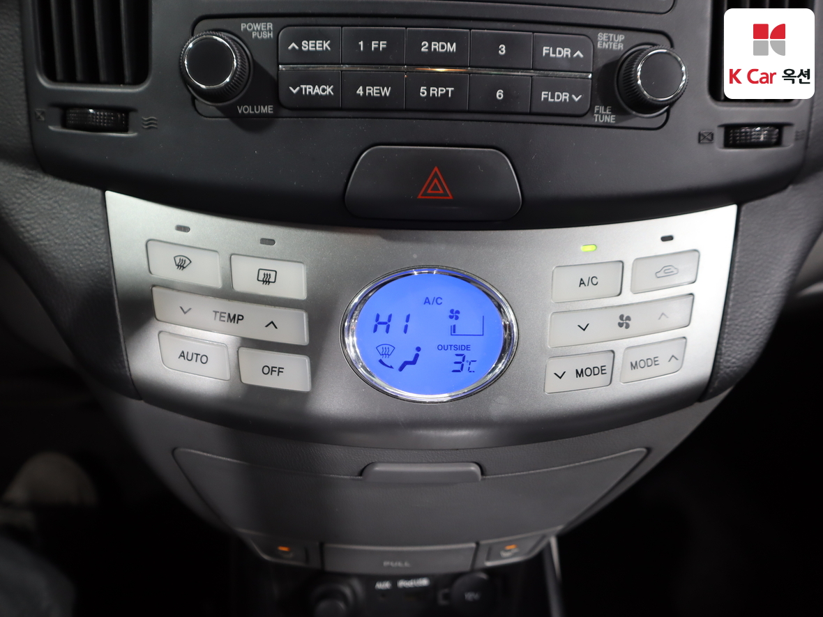 هيونداي إلانترا 2010 - صورة 15