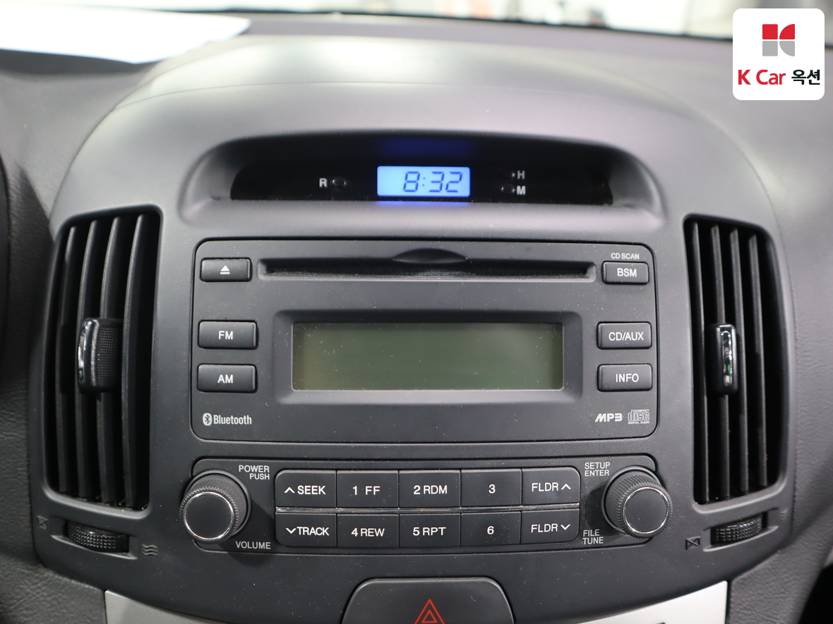 هيونداي إلانترا 2010 - صورة 14