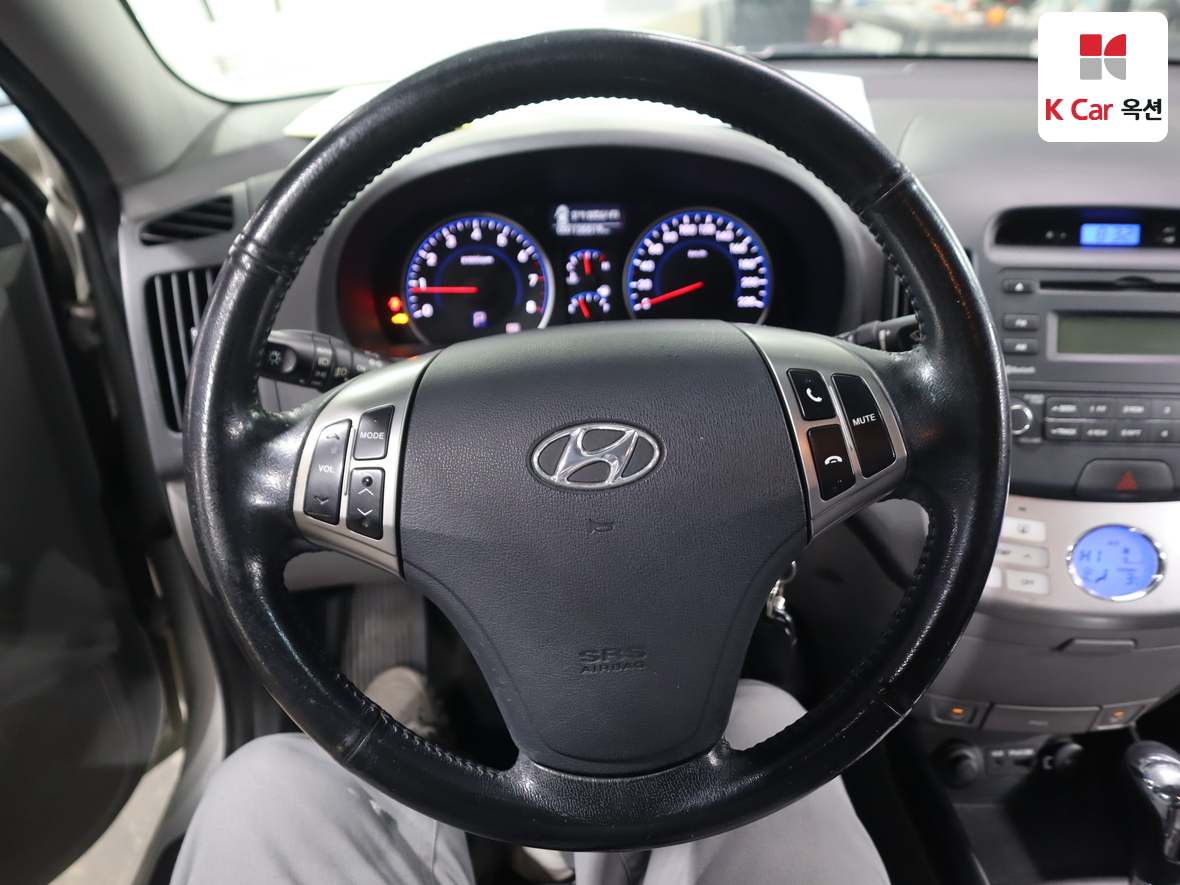 هيونداي إلانترا 2010 - صورة 10