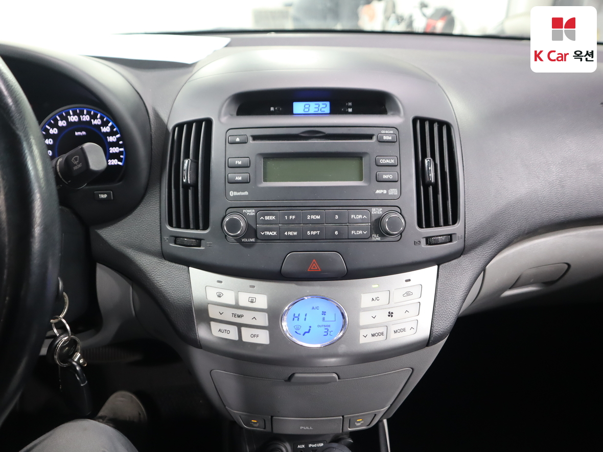 هيونداي إلانترا 2010 - صورة 6