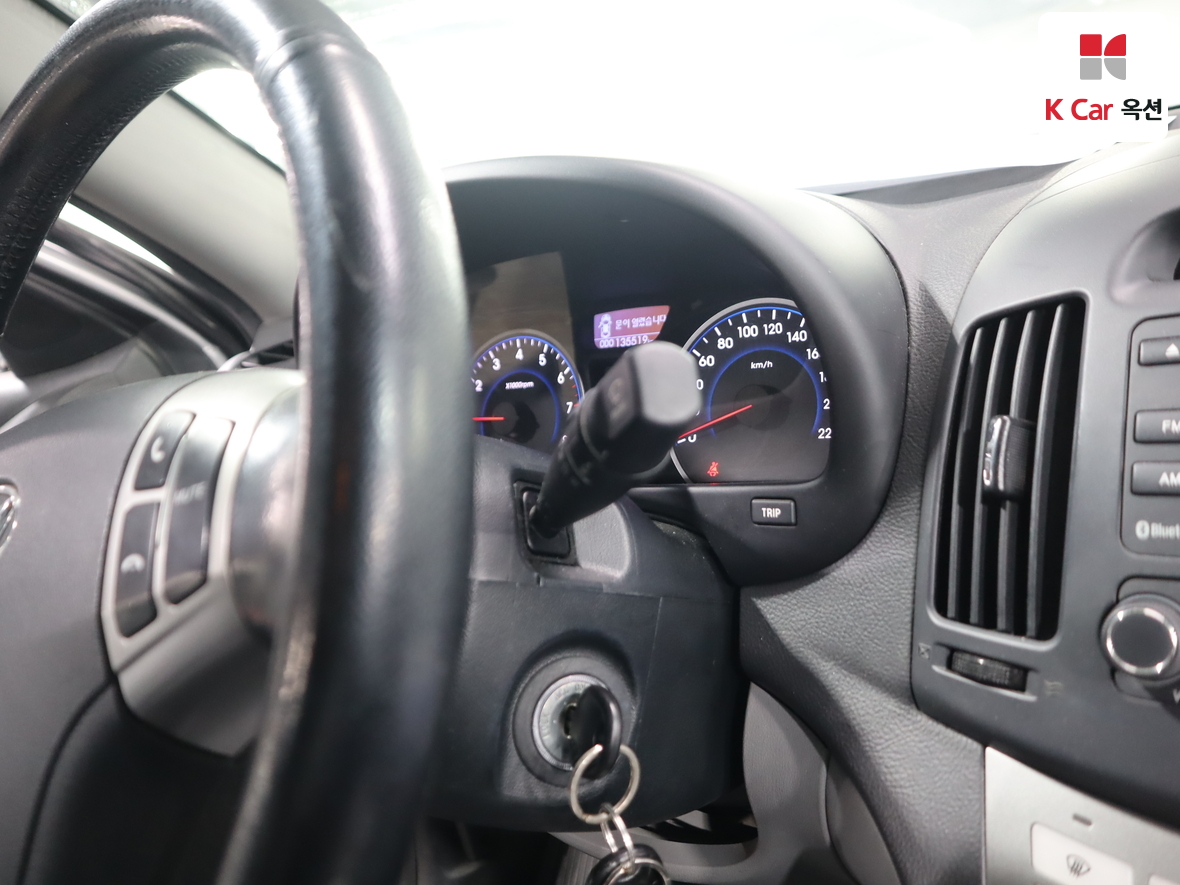 هيونداي إلانترا 2010 - صورة 11