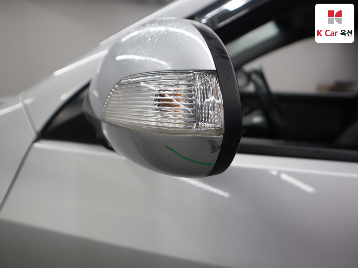 هيونداي إلانترا 2010 - صورة 36