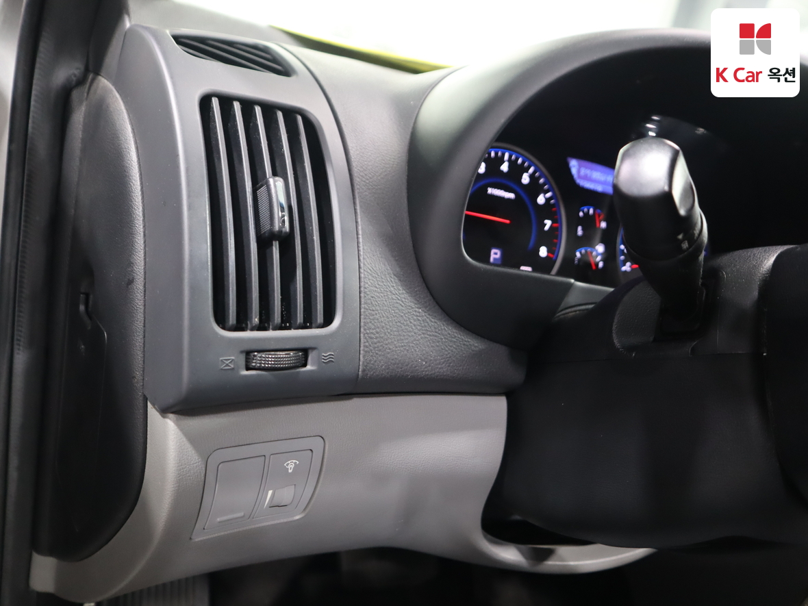 هيونداي إلانترا 2010 - صورة 9