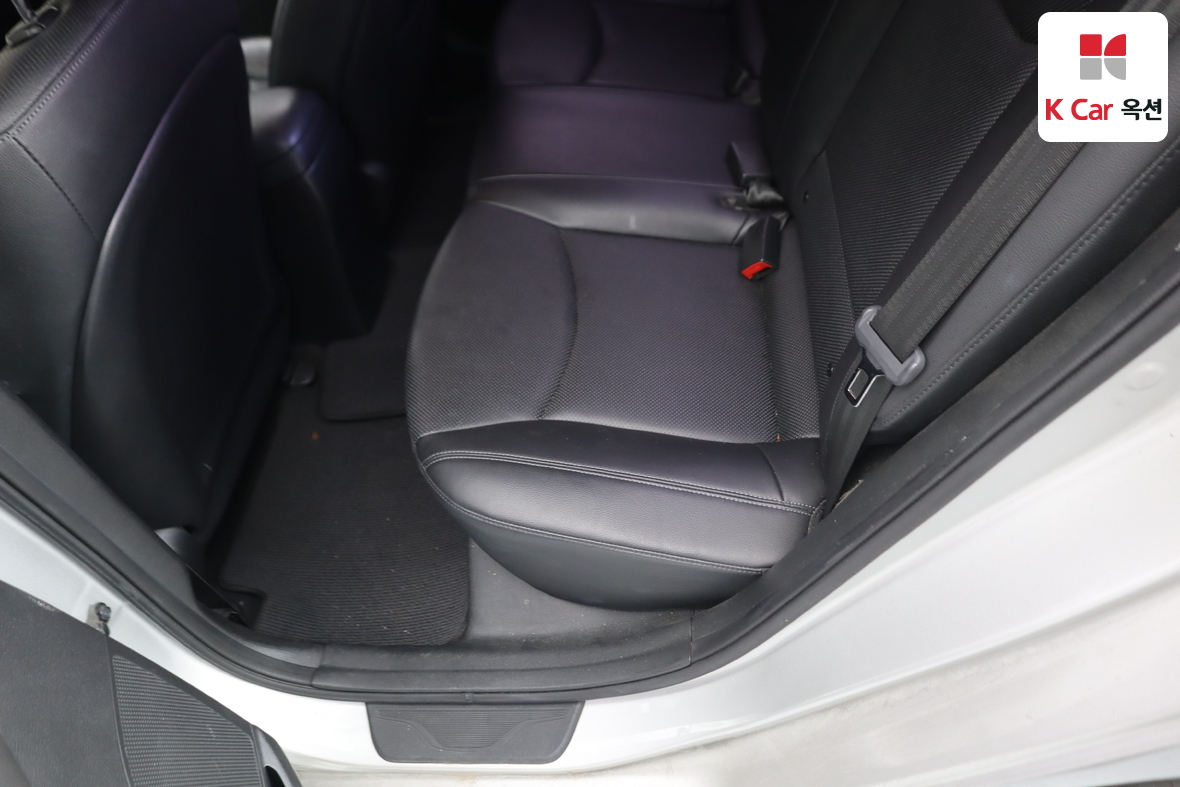 Hyundai Elantra 2013 - Image 22