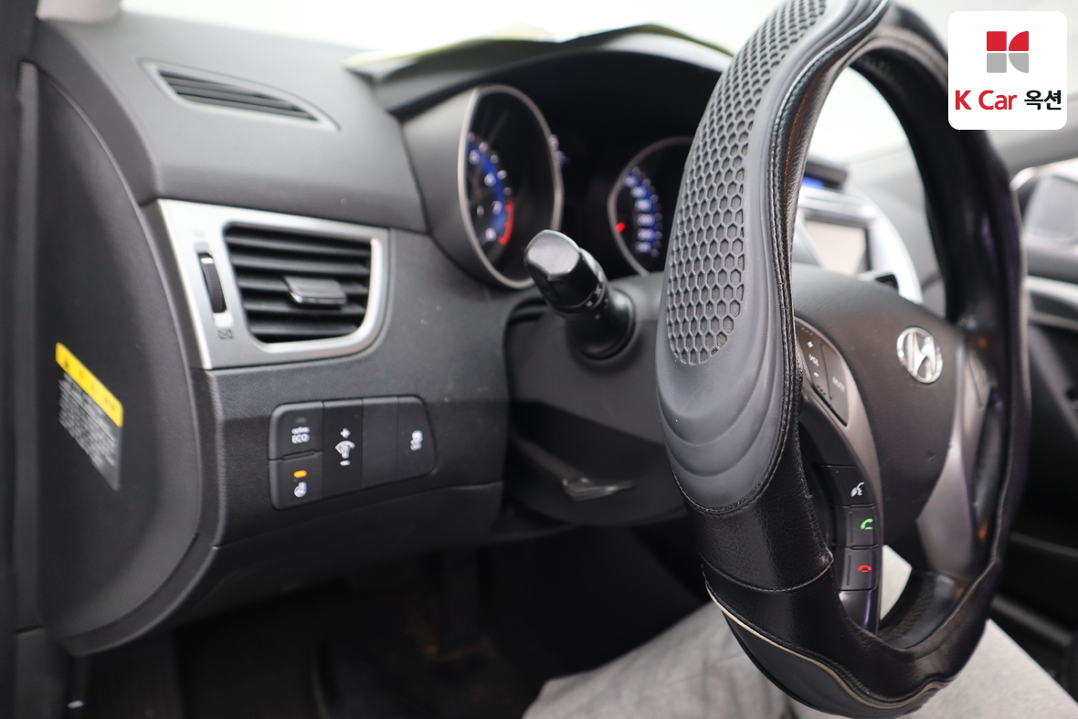 Hyundai Elantra 2013 - Image 9