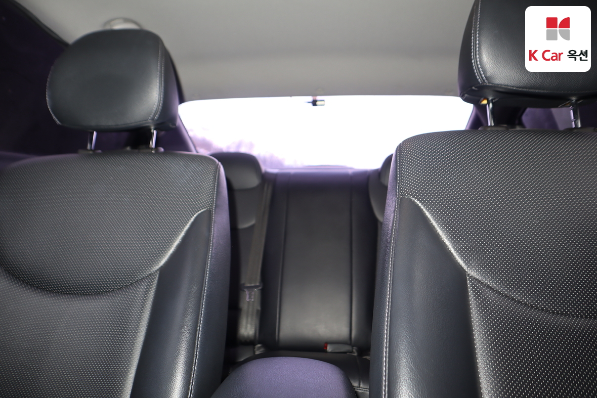 Hyundai Elantra 2013 - Image 18