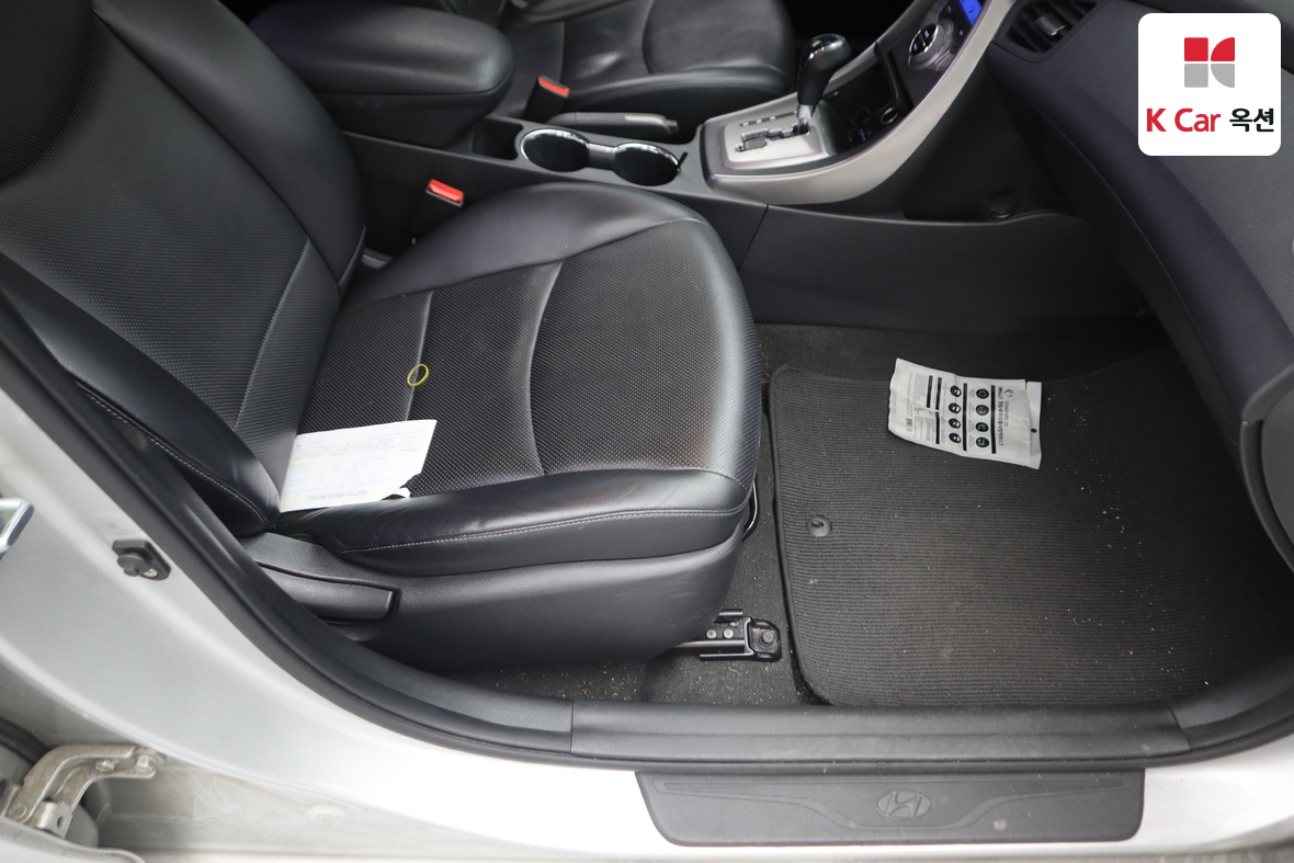 Hyundai Elantra 2013 - Image 28