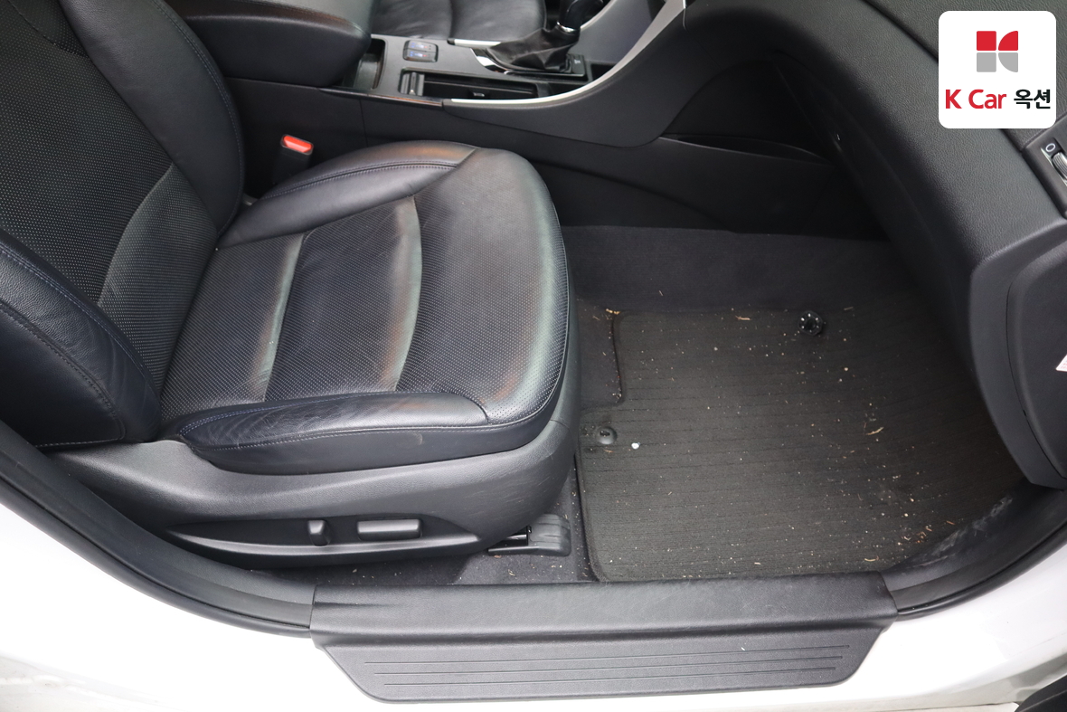 هيونداي سوناتا 2014 - صورة 28