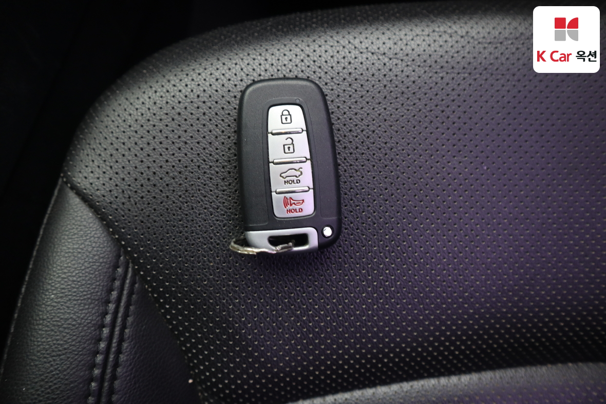 Hyundai Sonata 2012 - Image 18