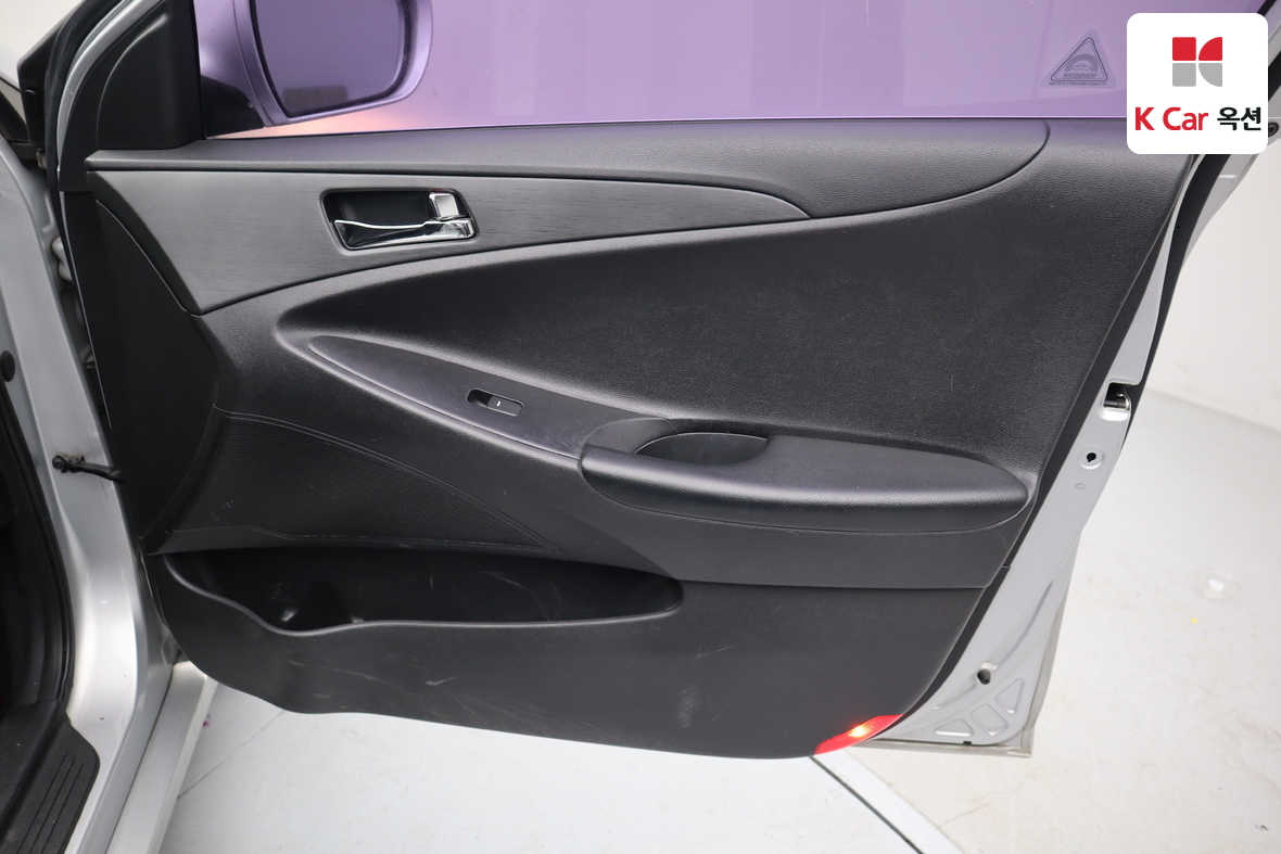 Hyundai Sonata 2012 - Image 28