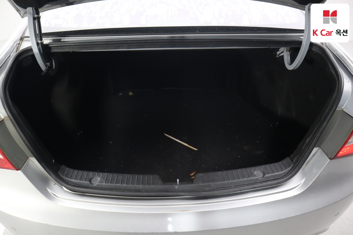 Hyundai Sonata 2012 - Image 25