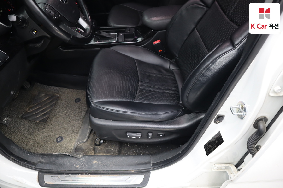 كيا سورينتو 2014 - صورة 19