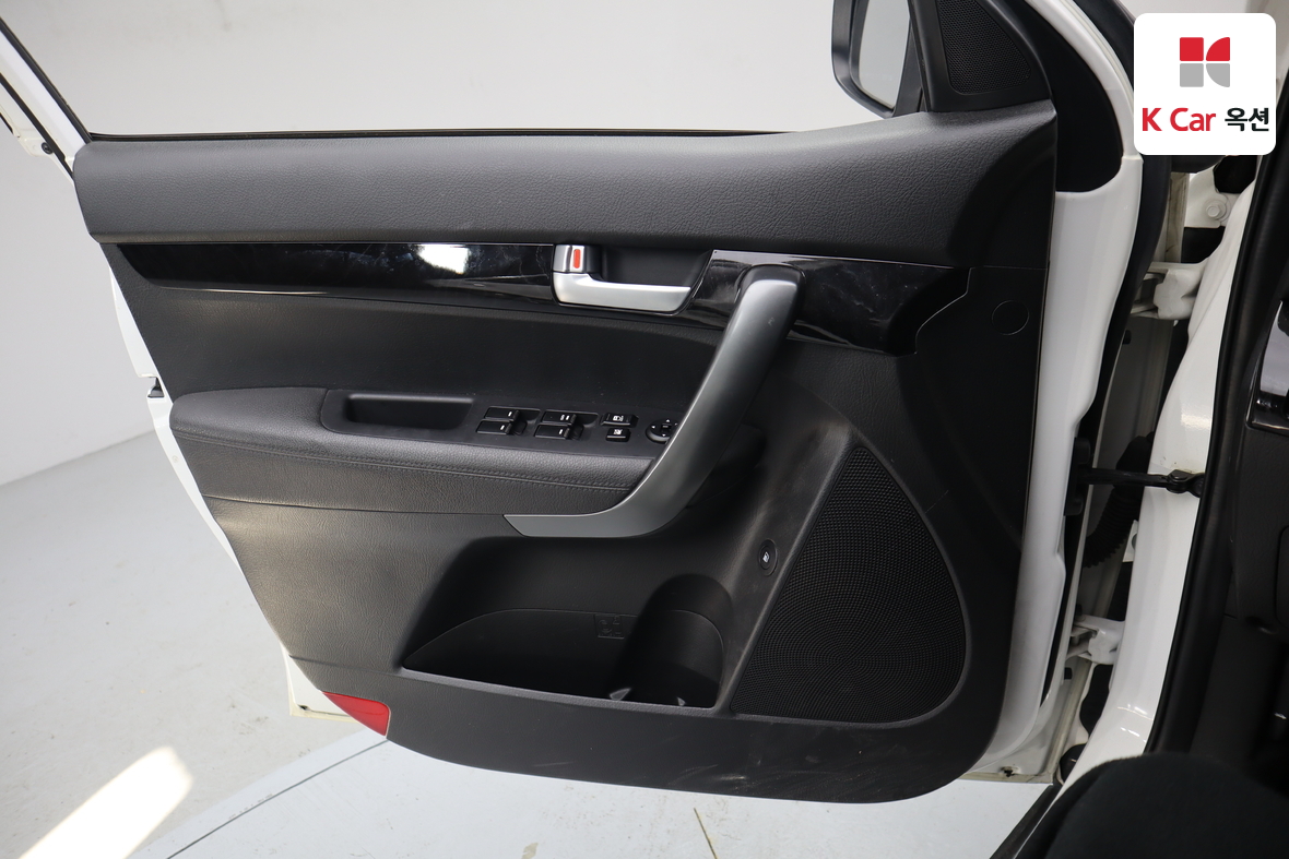 كيا سورينتو 2014 - صورة 8