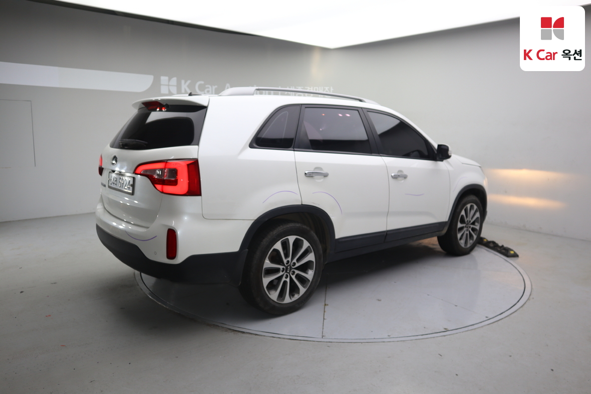 كيا سورينتو 2014 - صورة 2