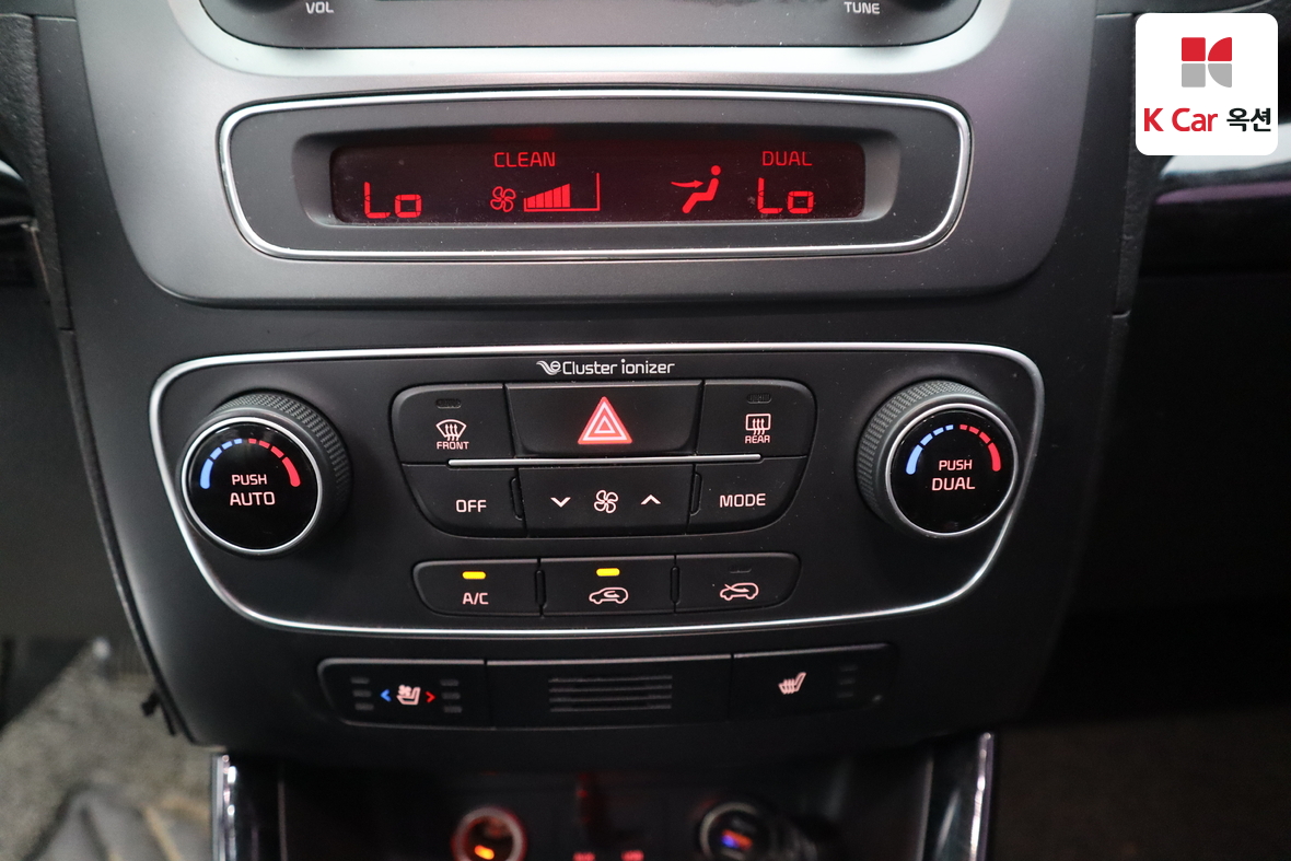 كيا سورينتو 2014 - صورة 15