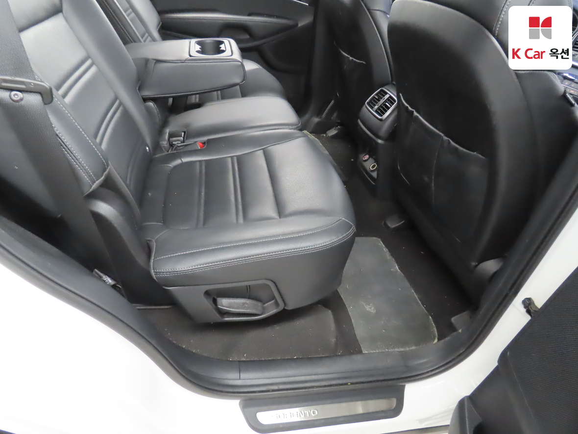 Kia Sorento 2017 - Image 30