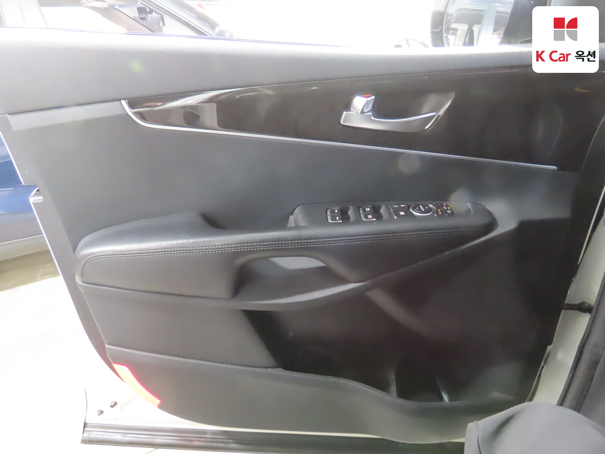 Kia Sorento 2017 - Image 8