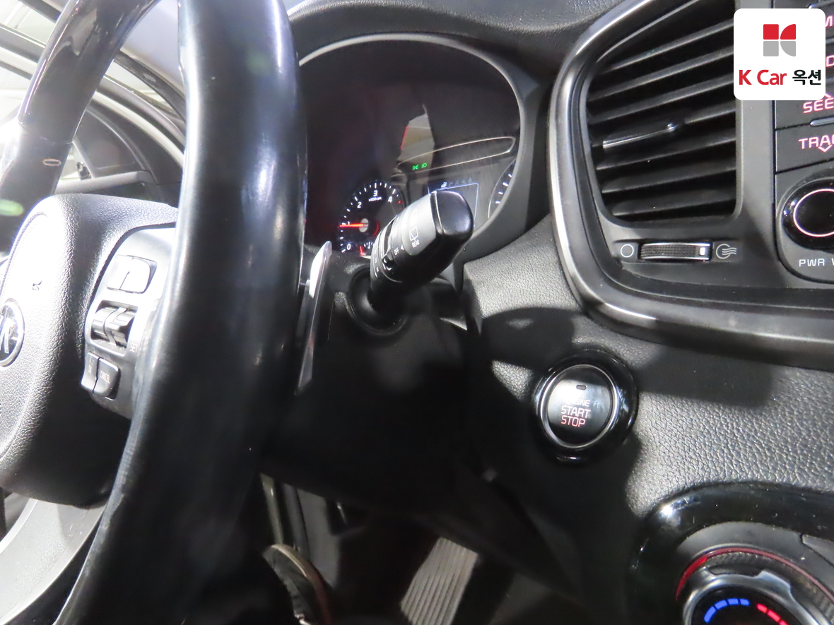 Kia Sorento 2017 - Image 11