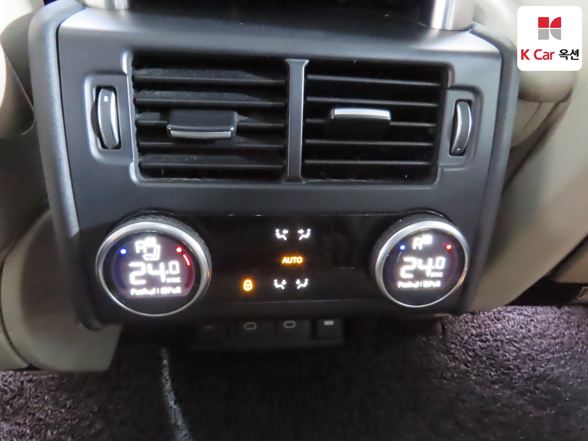 Land Rover Discovery - 26