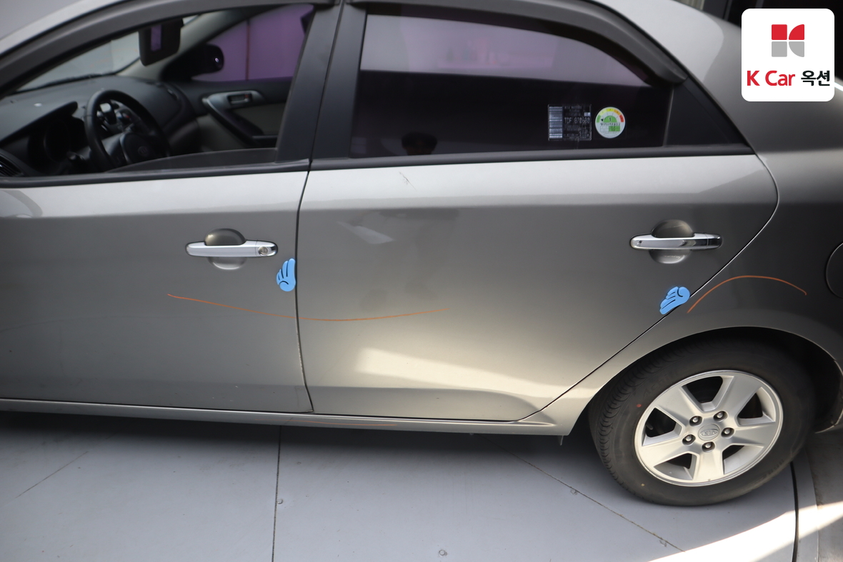 كيا فورتي 2010 - صورة 36