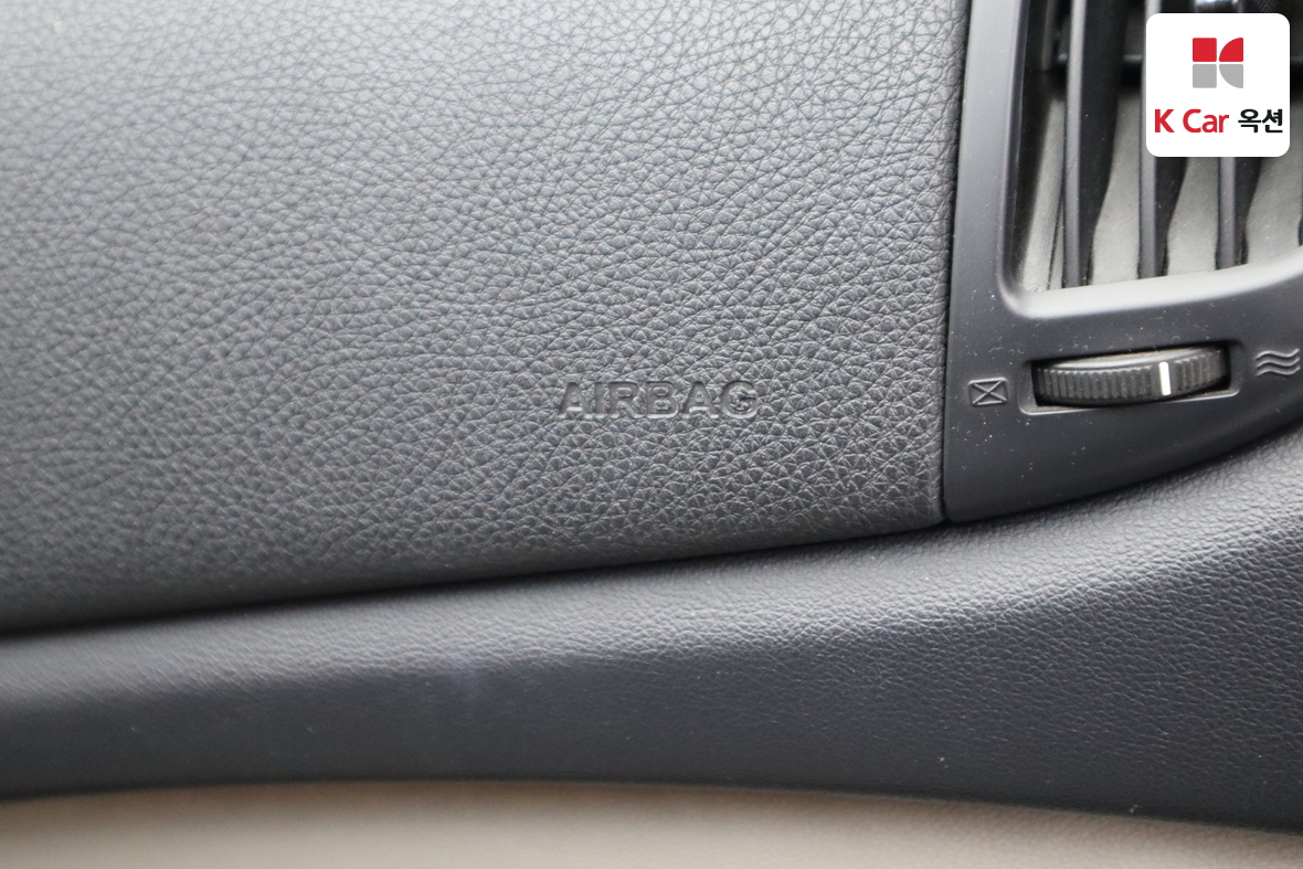 كيا فورتي 2010 - صورة 28