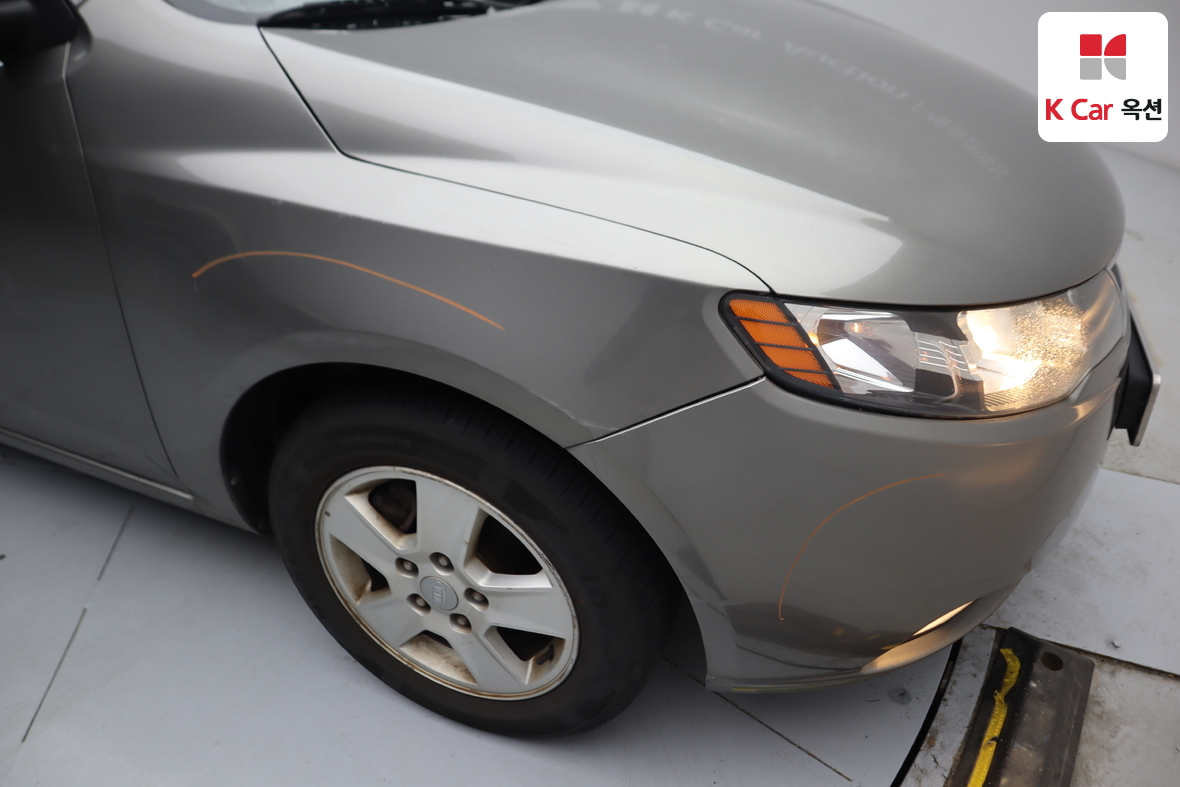 كيا فورتي 2010 - صورة 33