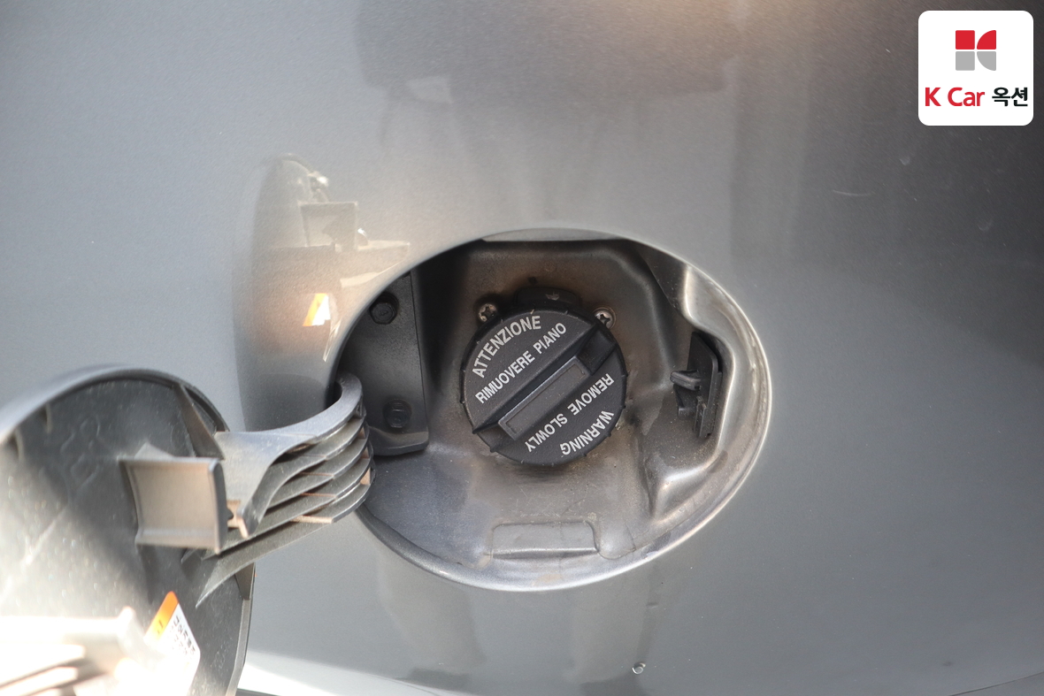 كيا فورتي 2010 - صورة 22