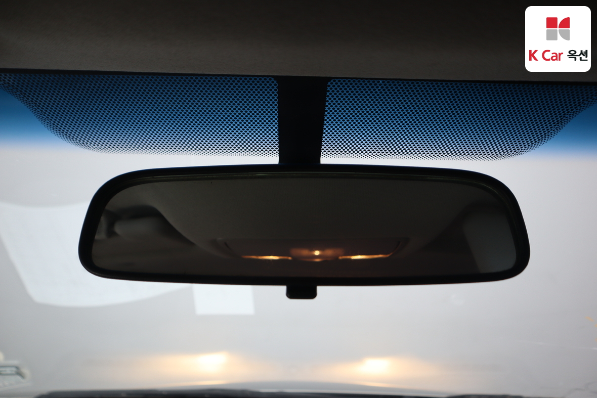 كيا فورتي 2010 - صورة 12