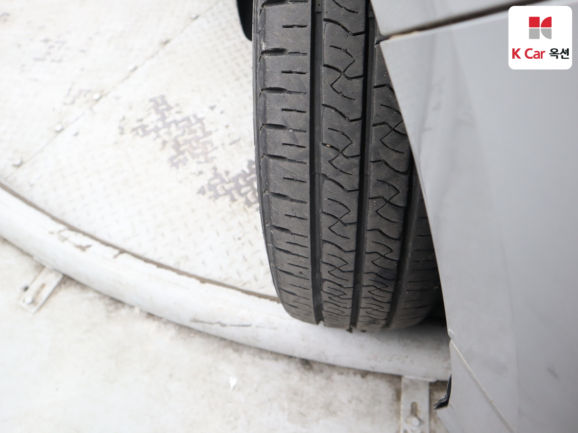 هيونداي جراند ستاريكس 2018 - صورة 28