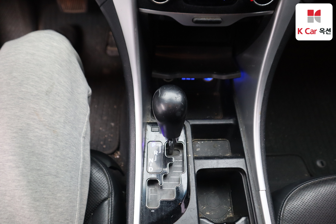 Hyundai Sonata 2010 - Image 16