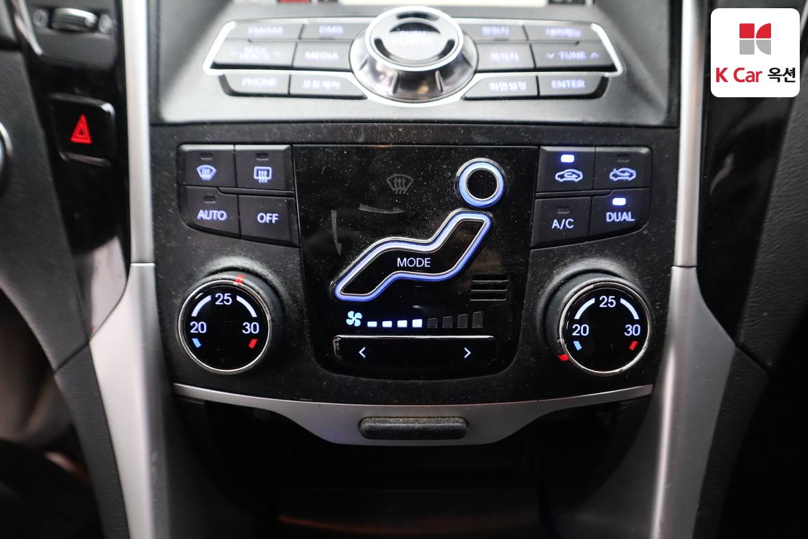 Hyundai Sonata 2010 - Image 15