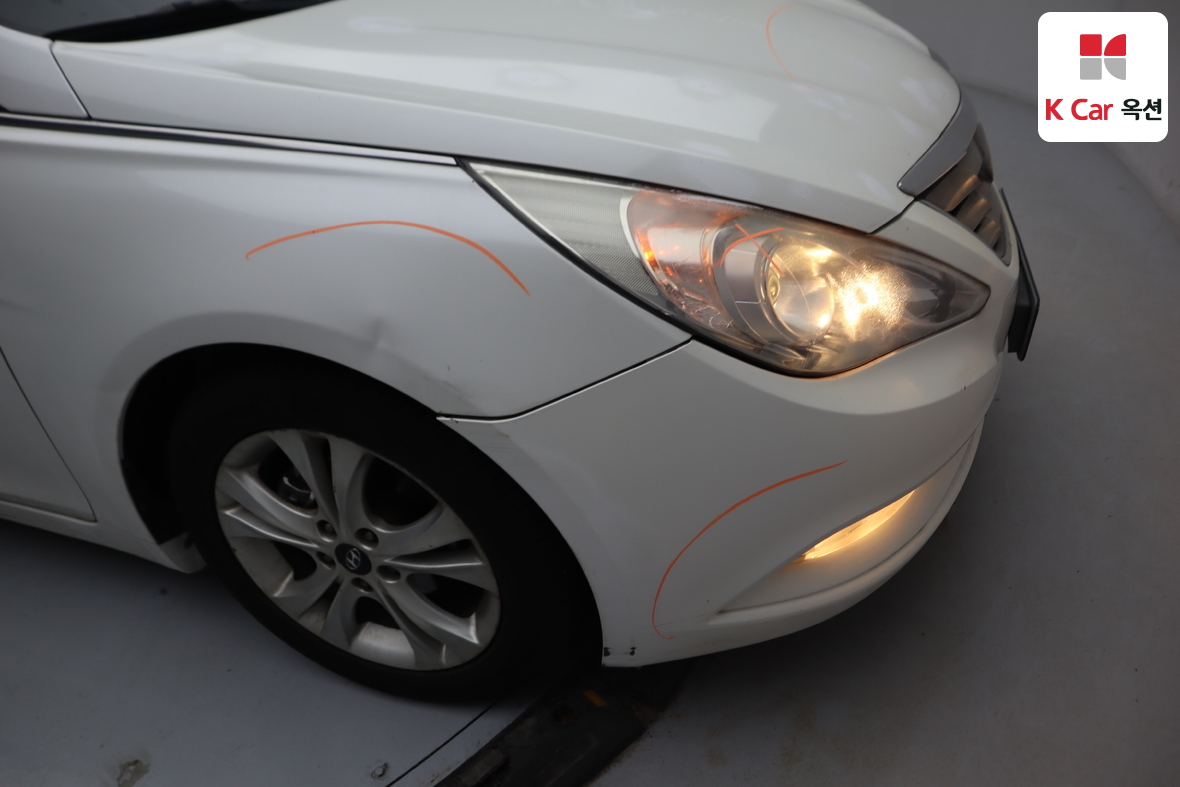 Hyundai Sonata 2010 - Image 43