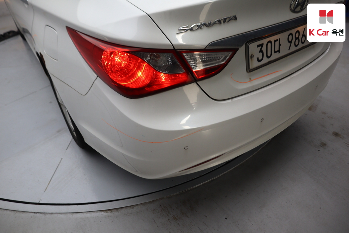 Hyundai Sonata 2010 - Image 40