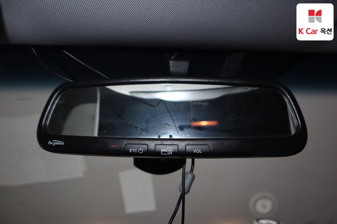 Hyundai Sonata 2010 - Image 12