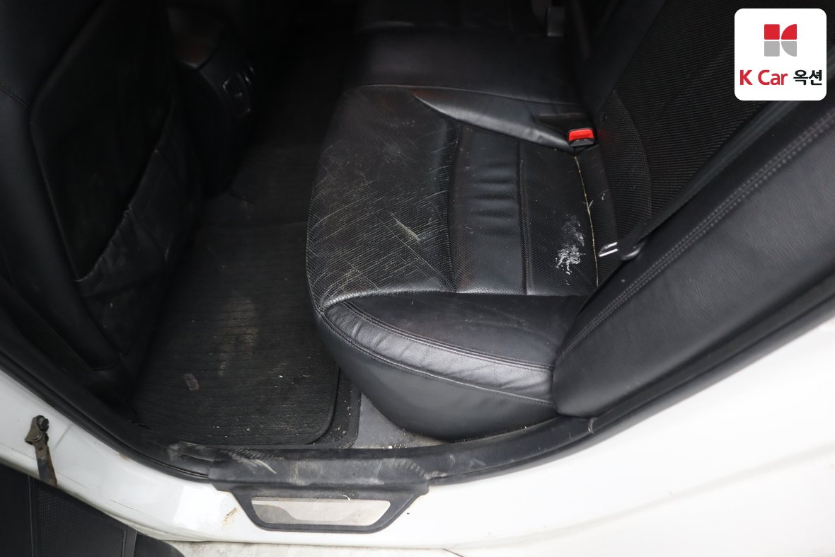 Hyundai Sonata 2010 - Image 23