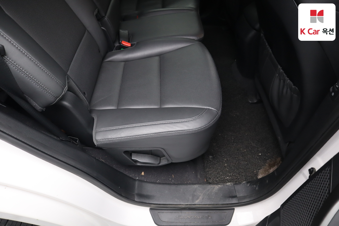 هيونداي سانتافي 2016 - صورة 26